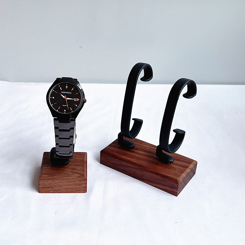 Деревянная C-образная подставк – обзор и цена Jewelry And Watches Inc